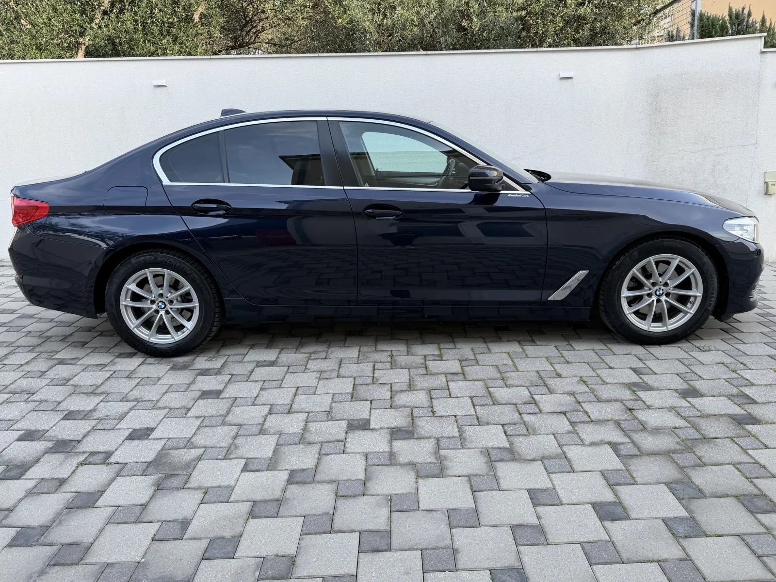 2017 BMW Serija 5 — fotografija 8
