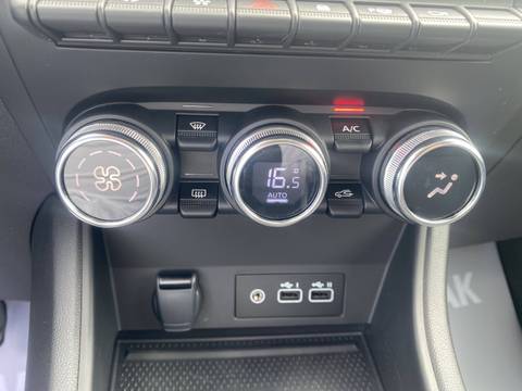 2024 Renault Captur — sličica 25