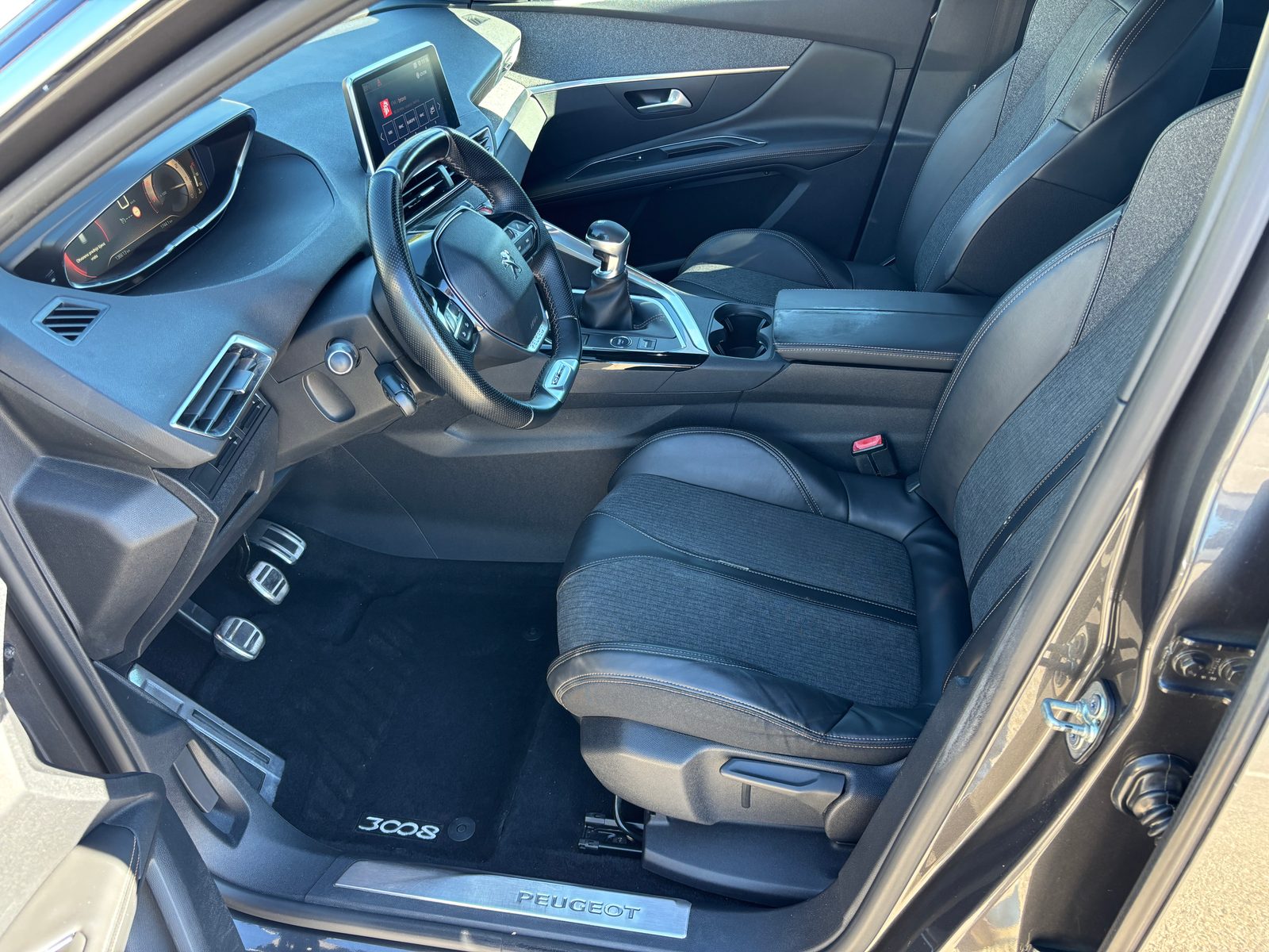 2018 Peugeot 3008 — fotografija 17