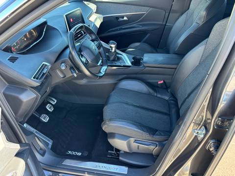 2018 Peugeot 3008 — sličica 17