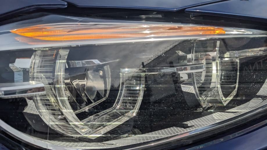 2018 BMW Serija 3 — fotografija 3