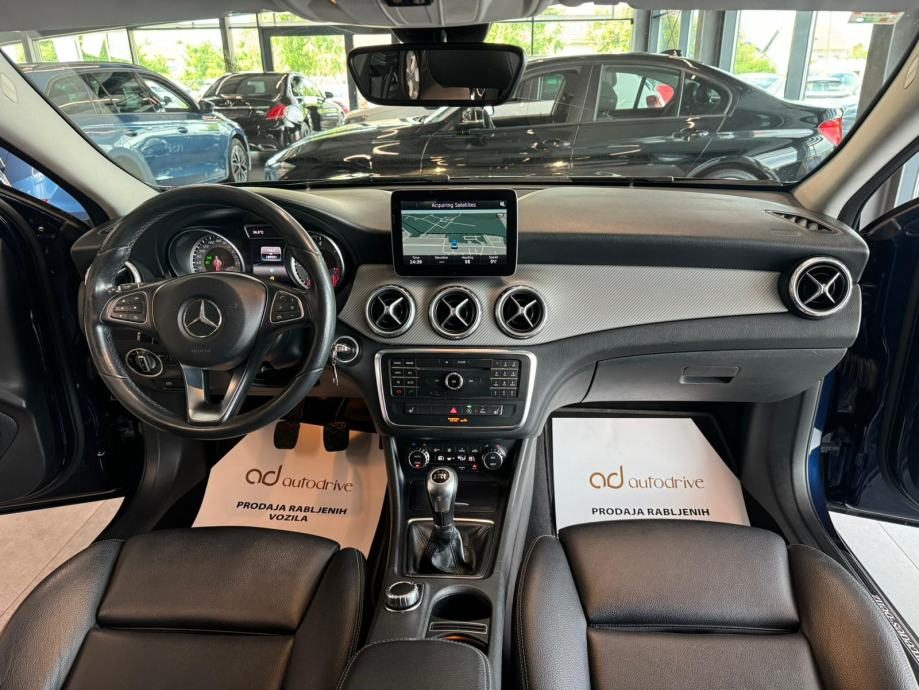 2017 Mercedes-Benz GLA — fotografija 26