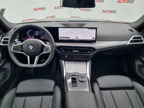 2025 BMW Serija 4 M Sport — sličica 12
