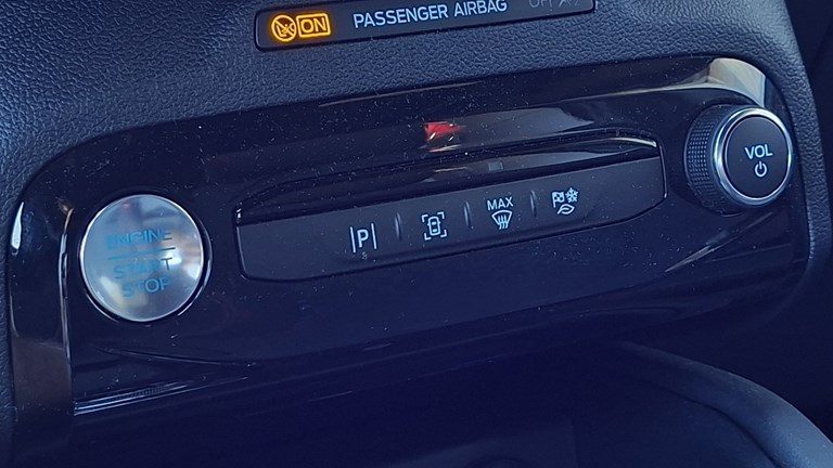 2025 Ford Kuga — fotografija 15