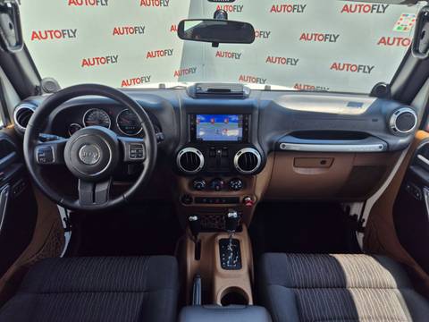 2011 Jeep Wrangler — sličica 12