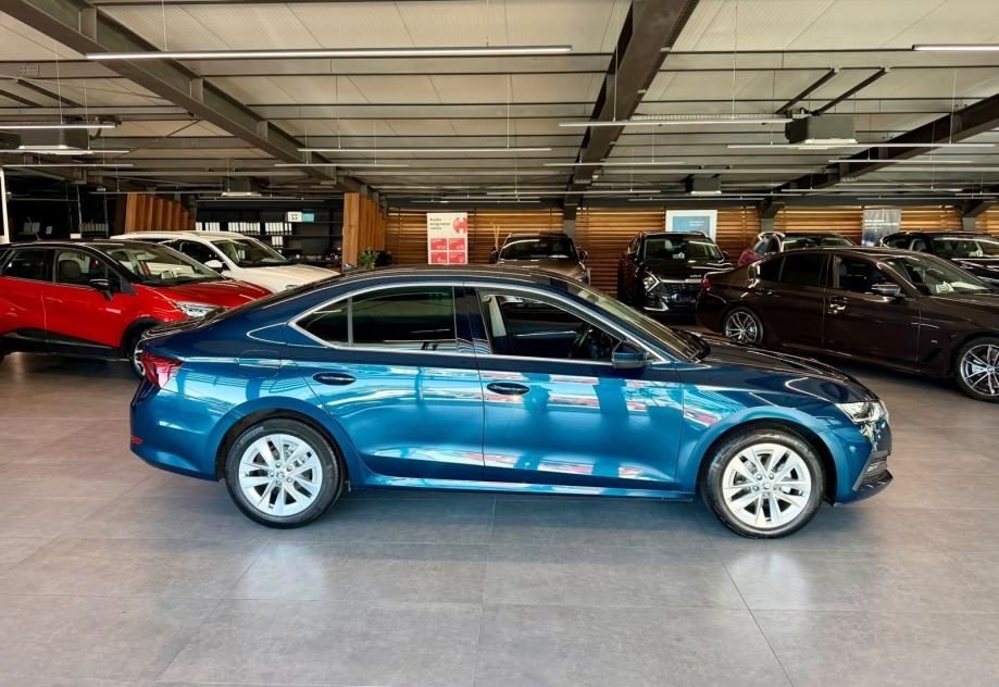 2021 Škoda Octavia — fotografija 9