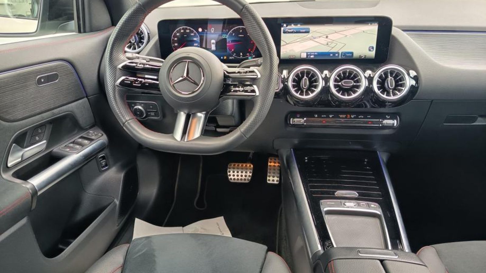 2025 Mercedes-Benz GLA AMG Line — fotografija 7