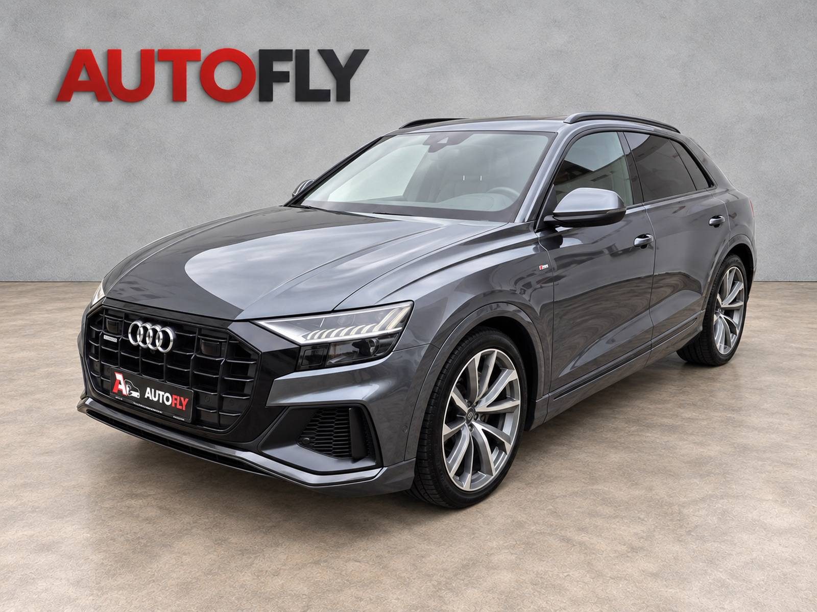 2019 Audi Q8 S line — fotografija 9