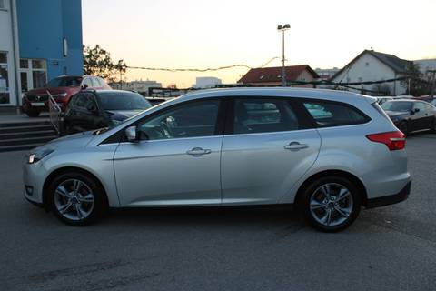 2016 Ford Focus karavan — sličica 8