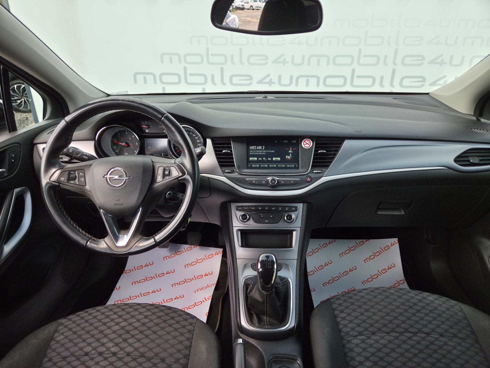2019 Opel Astra — fotografija 9