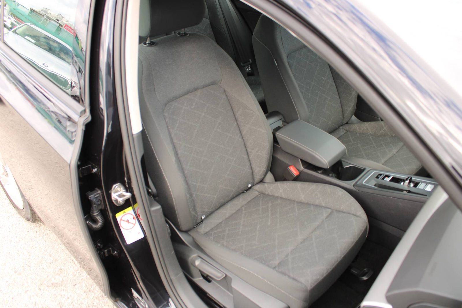 2024 Volkswagen Golf VIII — fotografija 12
