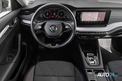 2022 Škoda Octavia Style — sličica 6