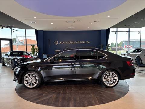 2022 Škoda Superb — sličica 10