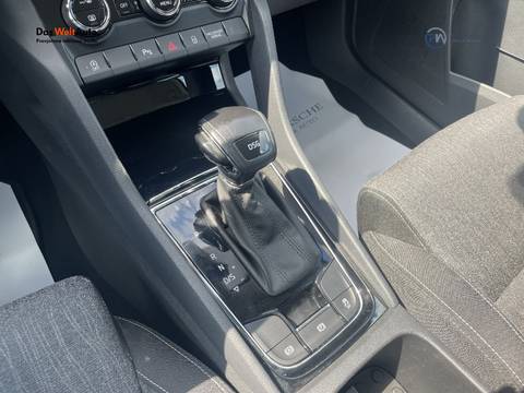 2021 Škoda Karoq — sličica 18