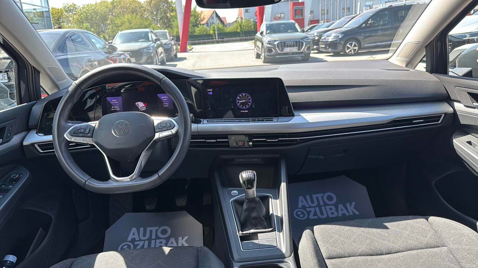 2024 Volkswagen Golf — fotografija 11