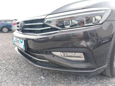 2021 Volkswagen Passat — sličica 5