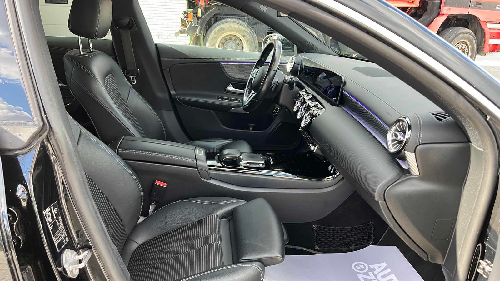 2019 Mercedes-Benz CLA — fotografija 9