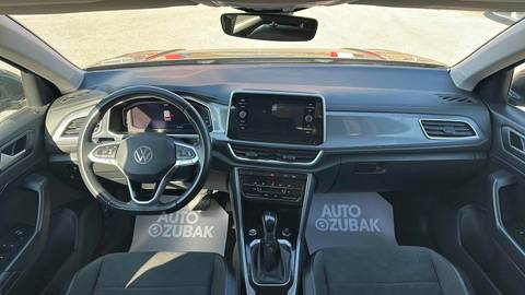 2022 Volkswagen T-Roc — sličica 11