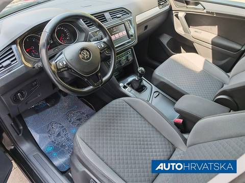 2017 Volkswagen Tiguan — sličica 9