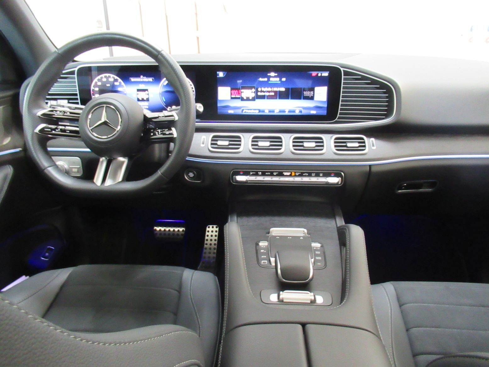 2025 Mercedes-Benz GLE — fotografija 14