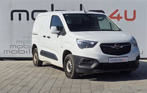 2021 Opel Combo — sličica 2