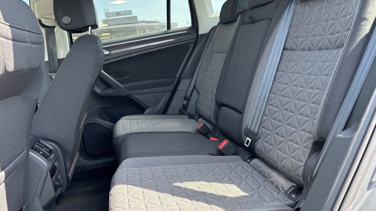 2023 Volkswagen Tiguan — fotografija 10