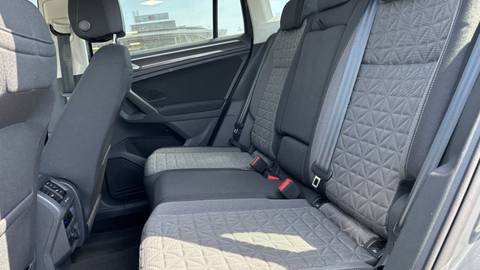2023 Volkswagen Tiguan — sličica 10