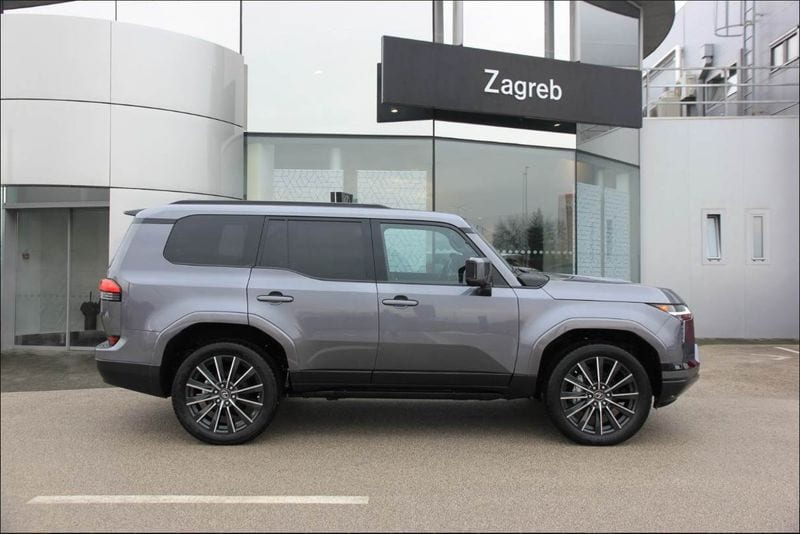 2025 Lexus GX — fotografija 6