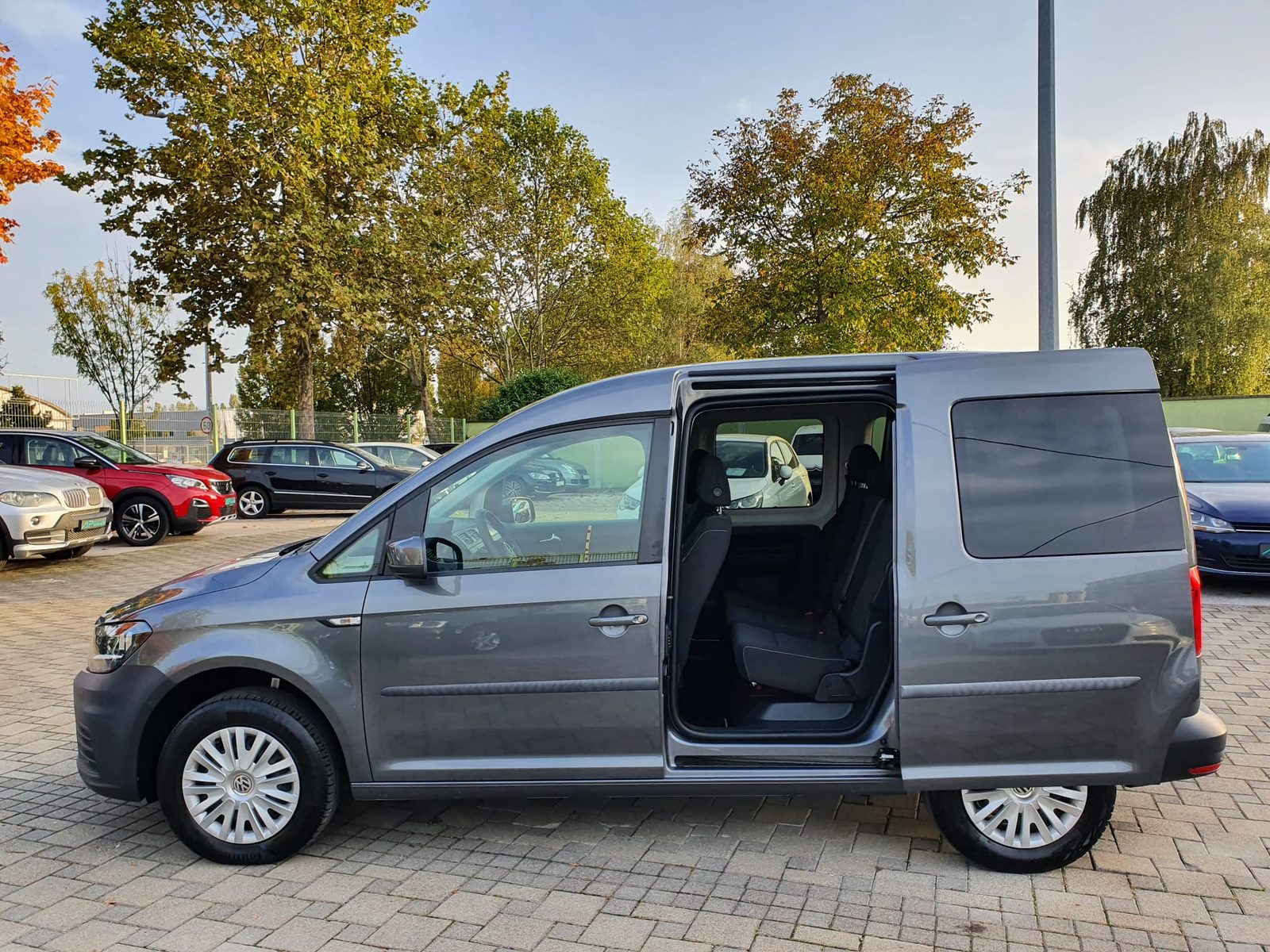 2019 Volkswagen Caddy — fotografija 4