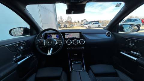 2025 Mercedes-Benz EQA — sličica 7