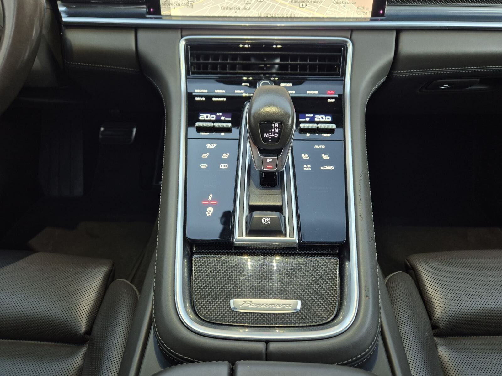2017 Porsche Panamera — fotografija 20