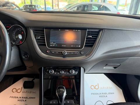 2019 Opel Grandland — sličica 18