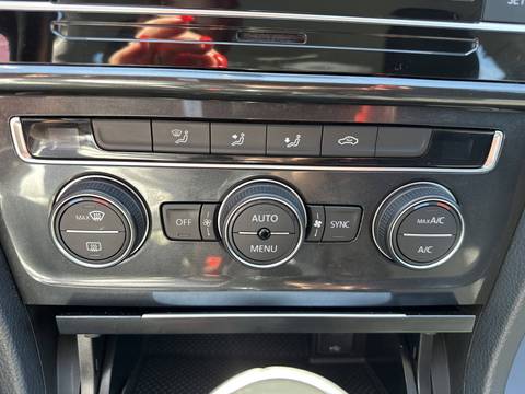 2017 Volkswagen Golf — sličica 21