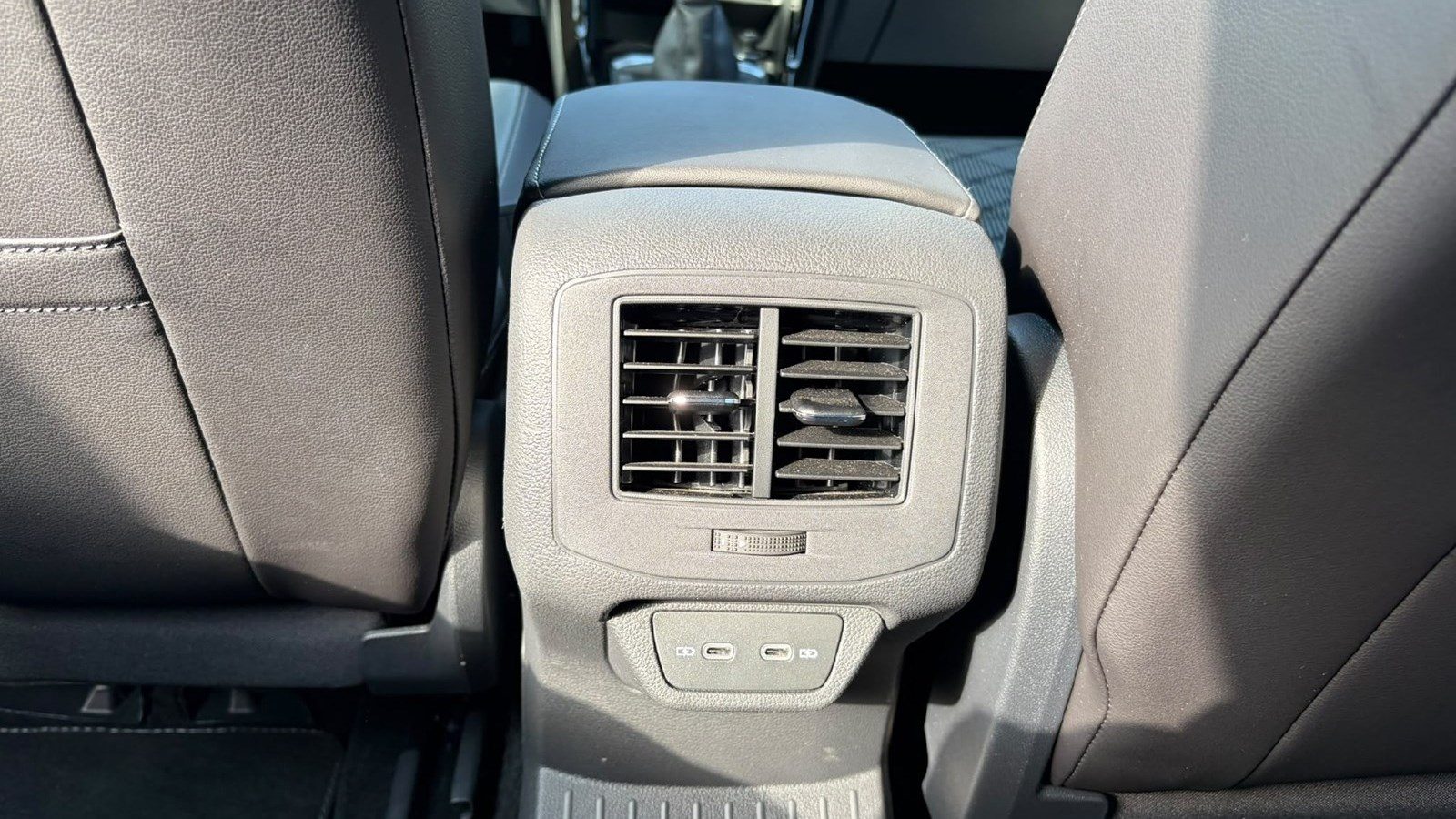 2024 Volkswagen T-Roc — fotografija 18