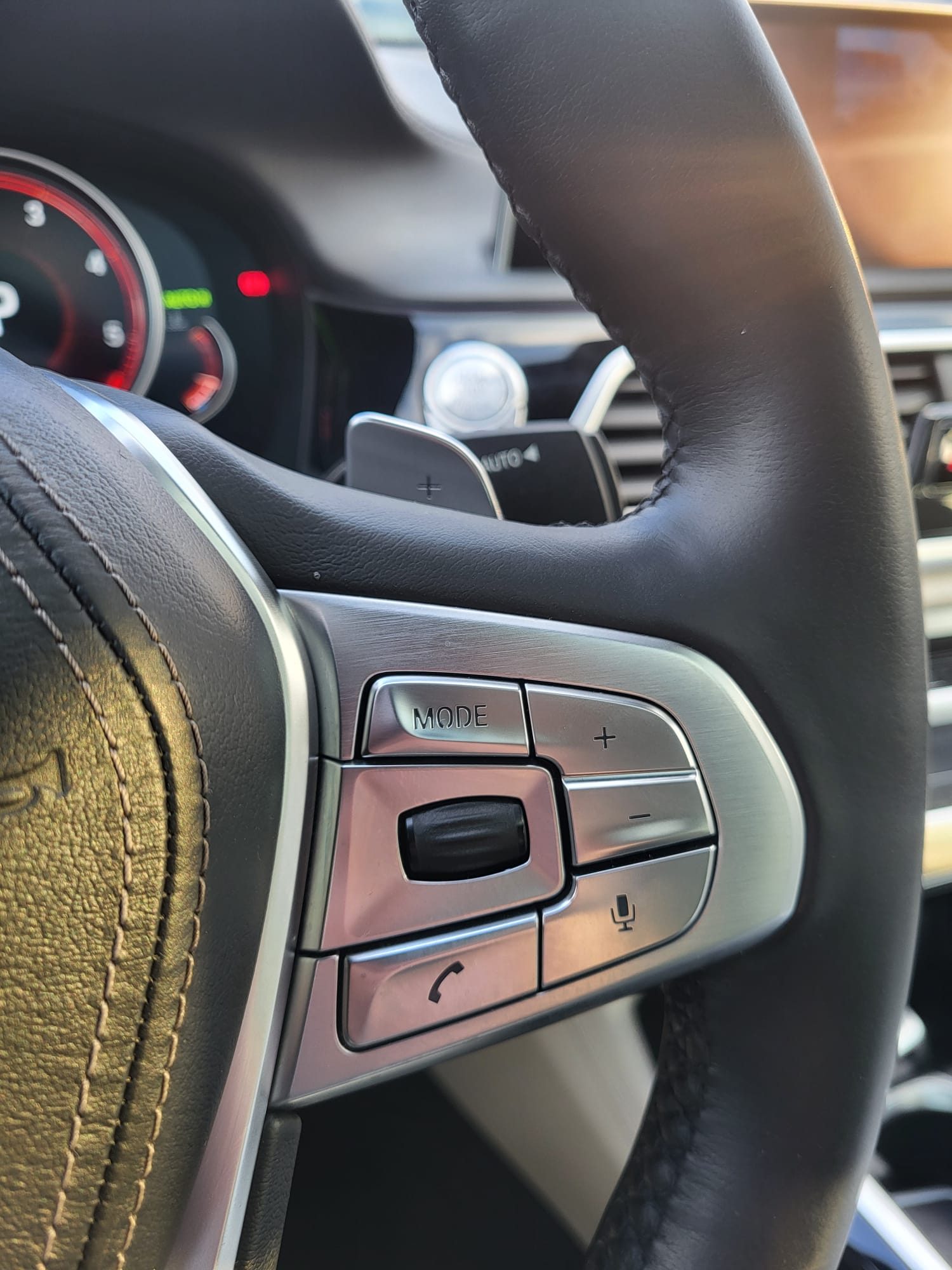 2016 BMW Serija 7 — fotografija 16