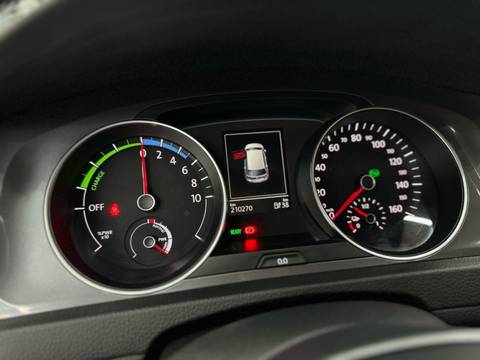2015 Volkswagen Golf — sličica 10