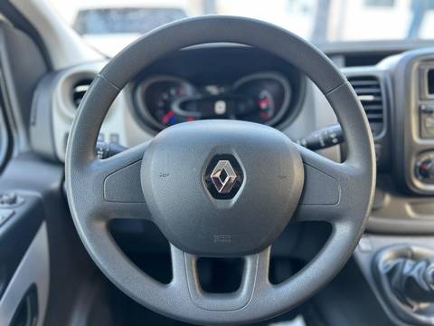 2017 Renault Trafic — sličica 5