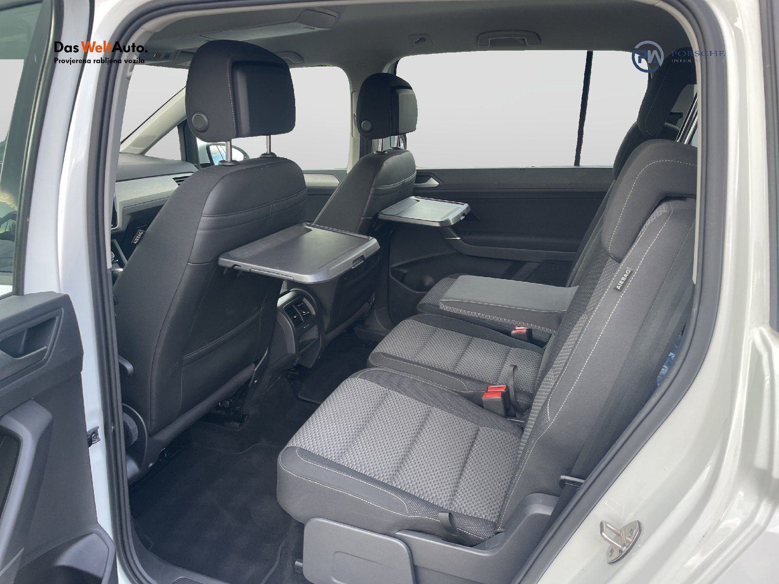 2021 Volkswagen Touran — fotografija 10