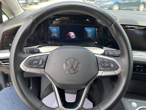 2024 Volkswagen Golf — sličica 23