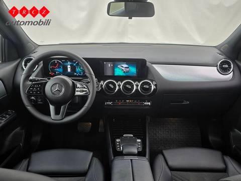 2021 Mercedes-Benz GLA — sličica 8