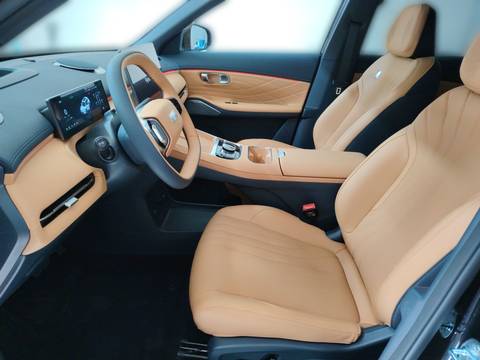 2026 Geely Starray EM-i — sličica 13