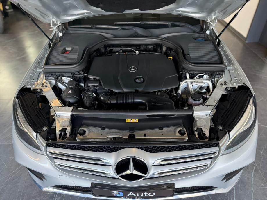 2018 Mercedes-Benz GLC — fotografija 14