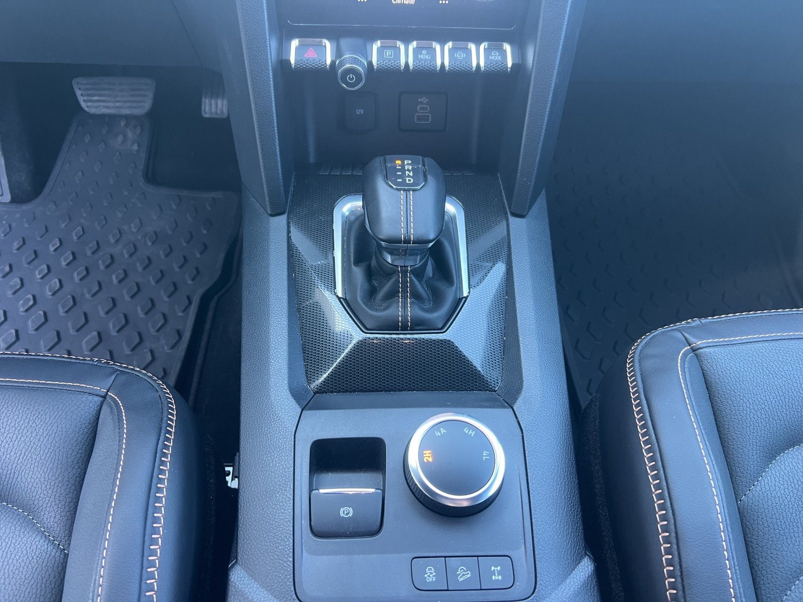 2025 Volkswagen Amarok — fotografija 13