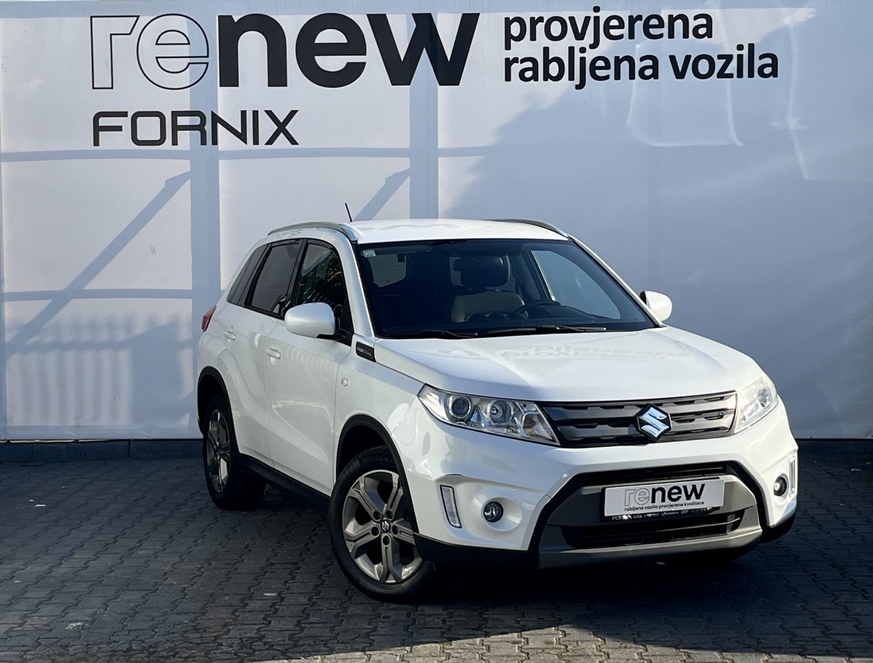2016 Suzuki Vitara — fotografija 3