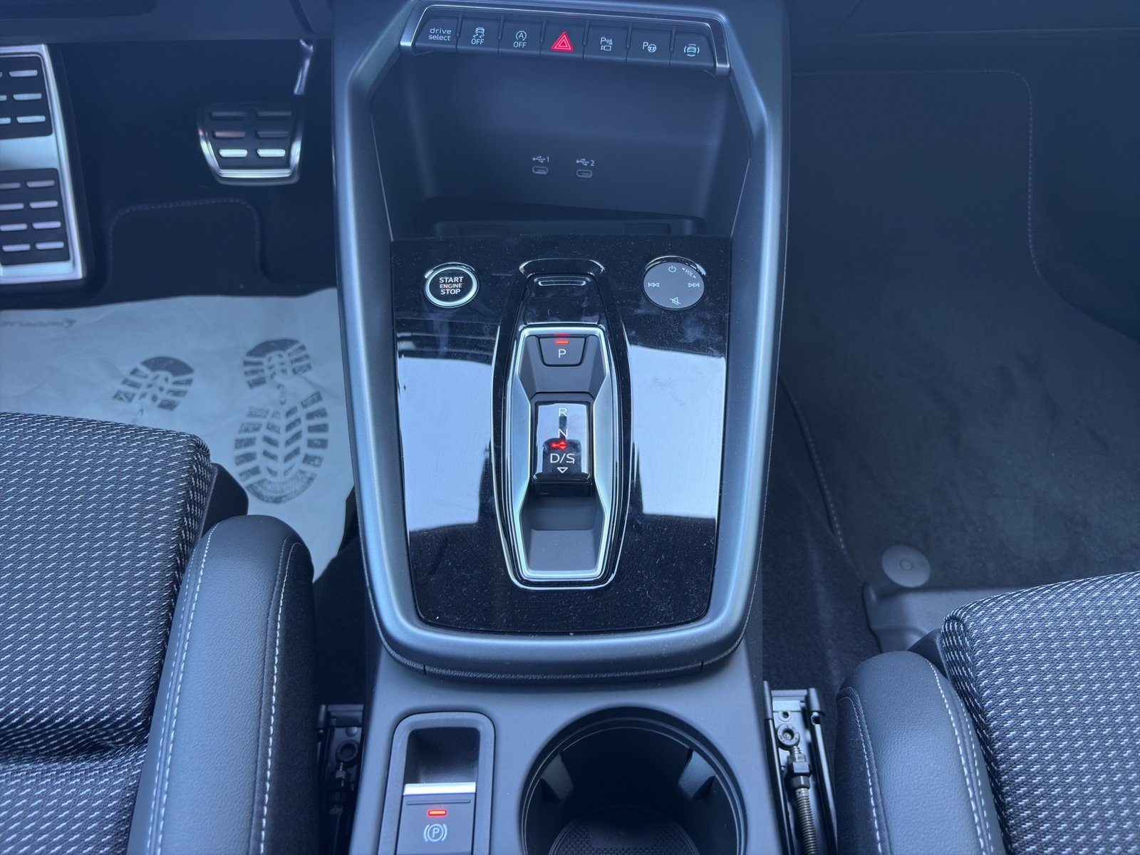 2026 Audi A3 allstreet S line — fotografija 11
