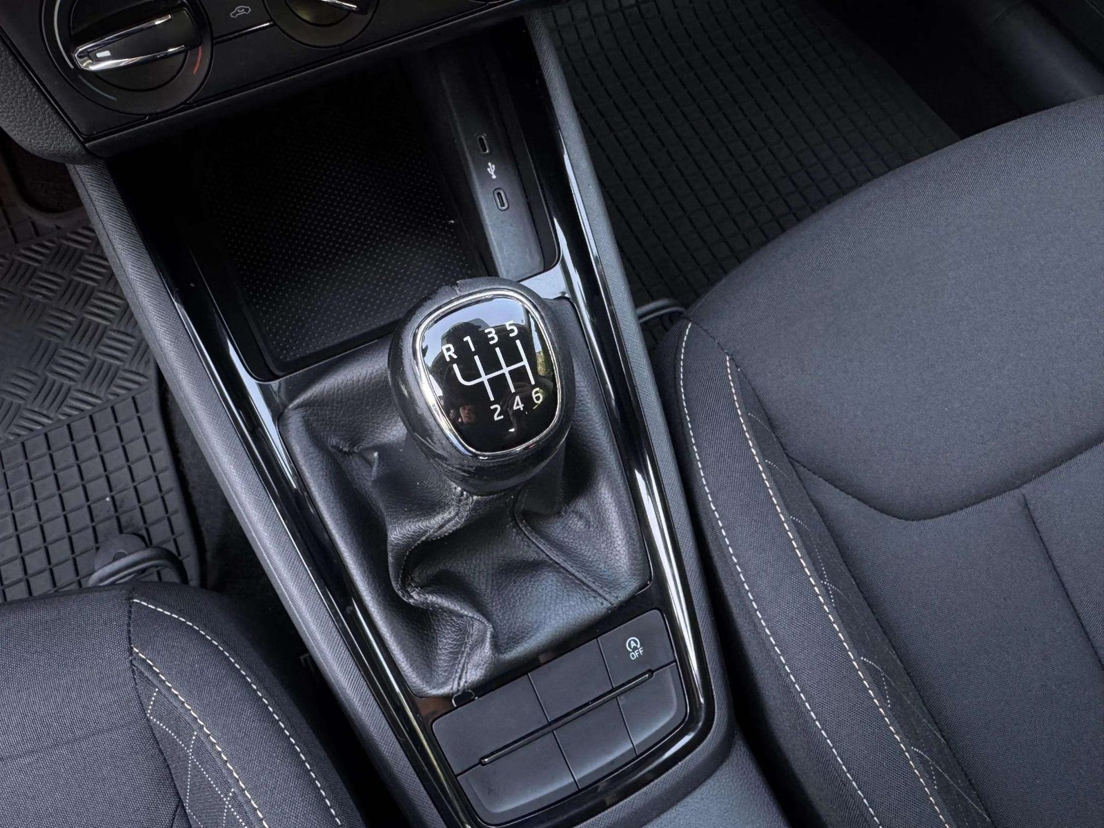 2019 Škoda Scala — fotografija 13
