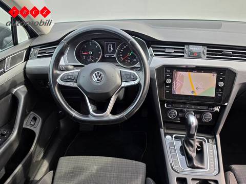 2020 Volkswagen Passat — sličica 9