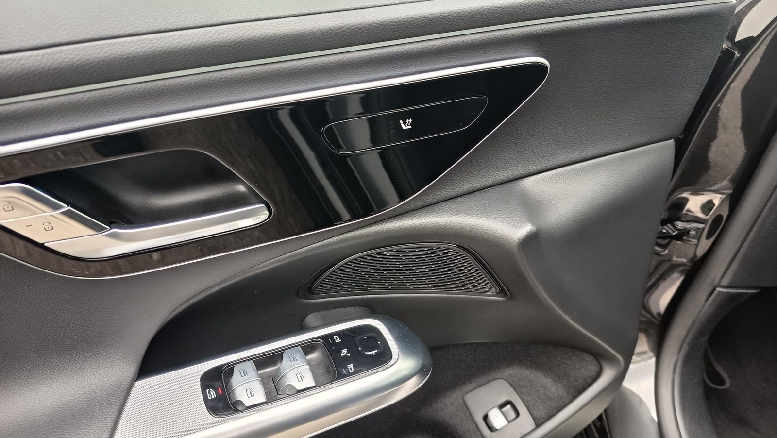 2025 Mercedes-Benz E-klasa Avantgarde — fotografija 14