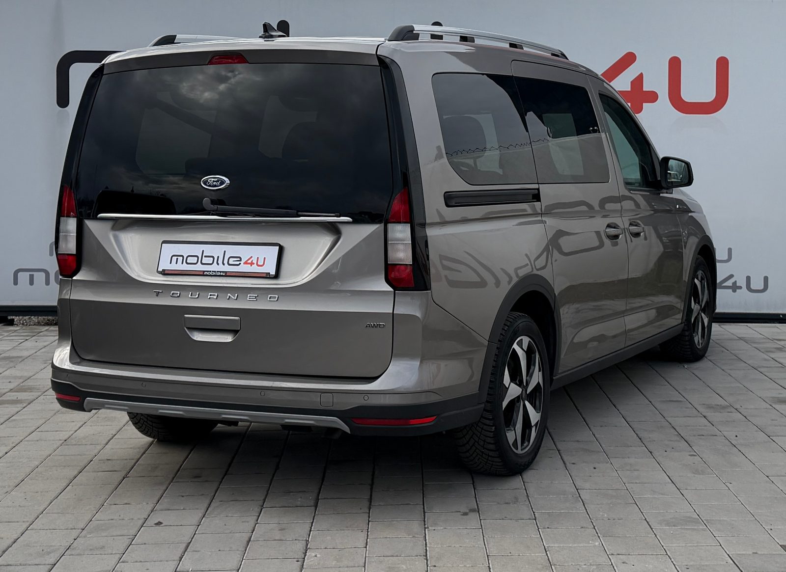2024 Ford Tourneo Connect — fotografija 4