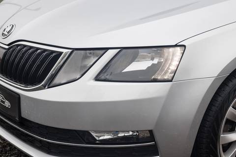 2017 Škoda Octavia — sličica 20